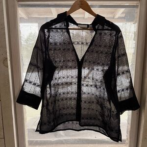 Vintage sheer floral patterned black short sleeve button down vacation holiday